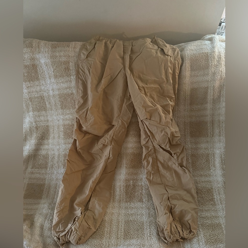 Women’s Tan Pants
